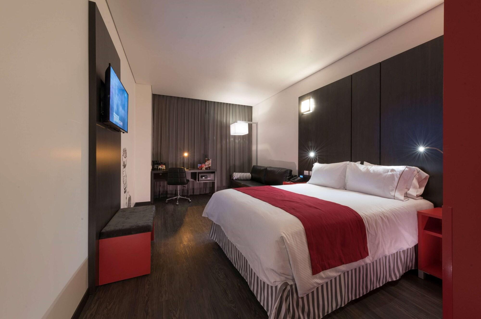 Ramada Encore San Luis Potosí Eksteriør bilde