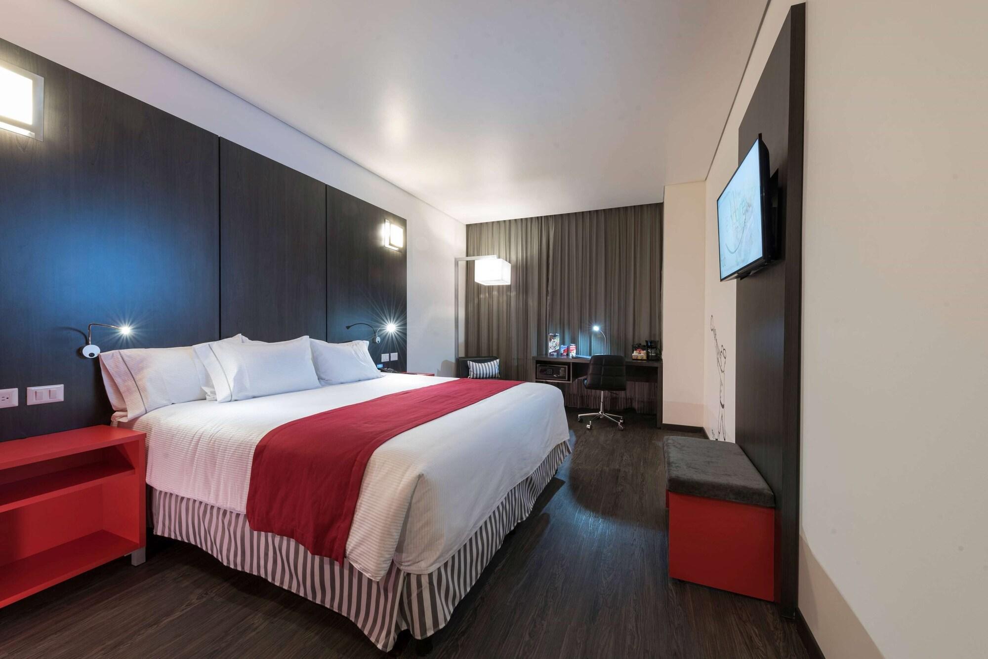 Ramada Encore San Luis Potosí Eksteriør bilde